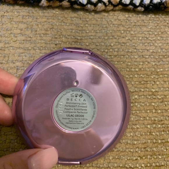 Becca Lilac Geode Highlighter - Picture 2 of 4